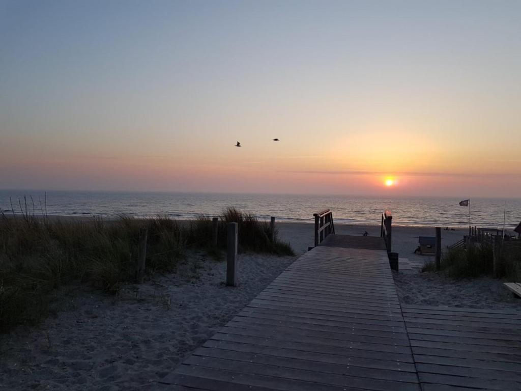 Strandhuis De Zon - Recreatiepark De Watersnip Petten Eksteriør bilde