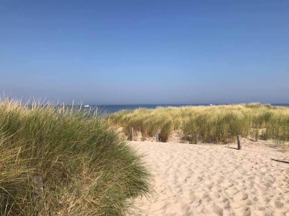 Strandhuis De Zon - Recreatiepark De Watersnip Petten Eksteriør bilde